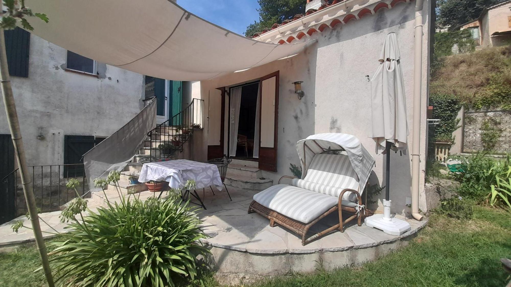 Studio Apartment In Bargemon Bagian luar foto